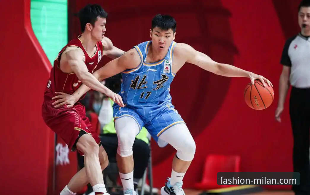 从AC米兰官网高效追踪CBA赛事：以“上海12连胜”为例的操作教程